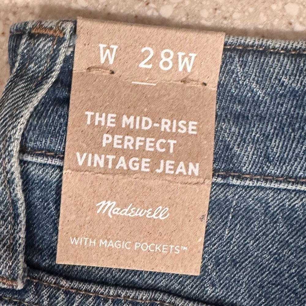 Madewell The Plus Mid-Rise Perfect Vintage Jean 28W in Light Wash Distressed NWT - Picture 5 of 16